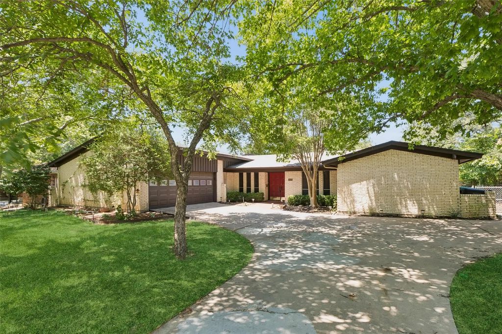 1928 Loma Linda Court, Fort Worth
