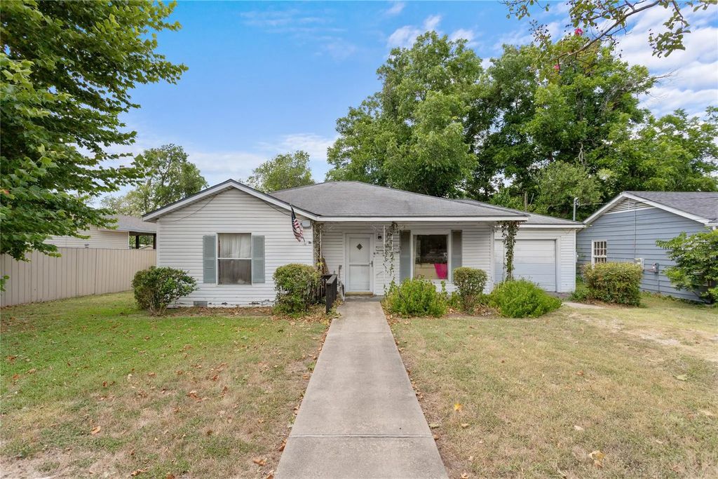 3624 N 26th Street, Waco