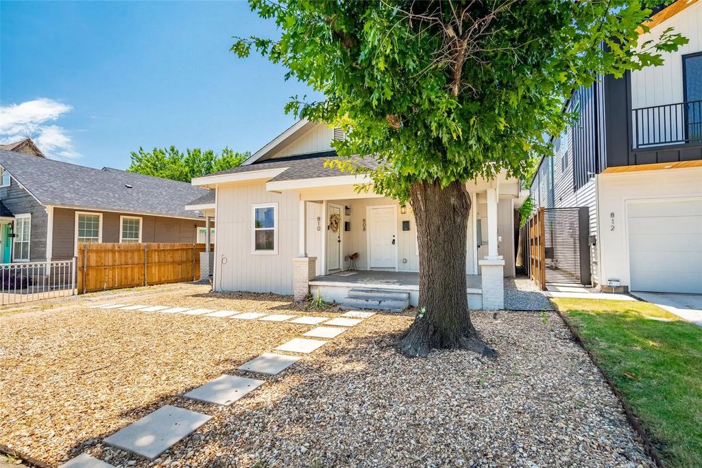 810 10th Street, Dallas