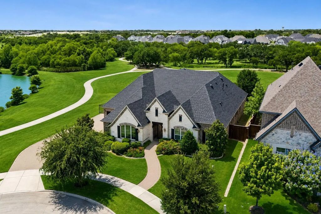 4550 Honeyvine Lane, Prosper