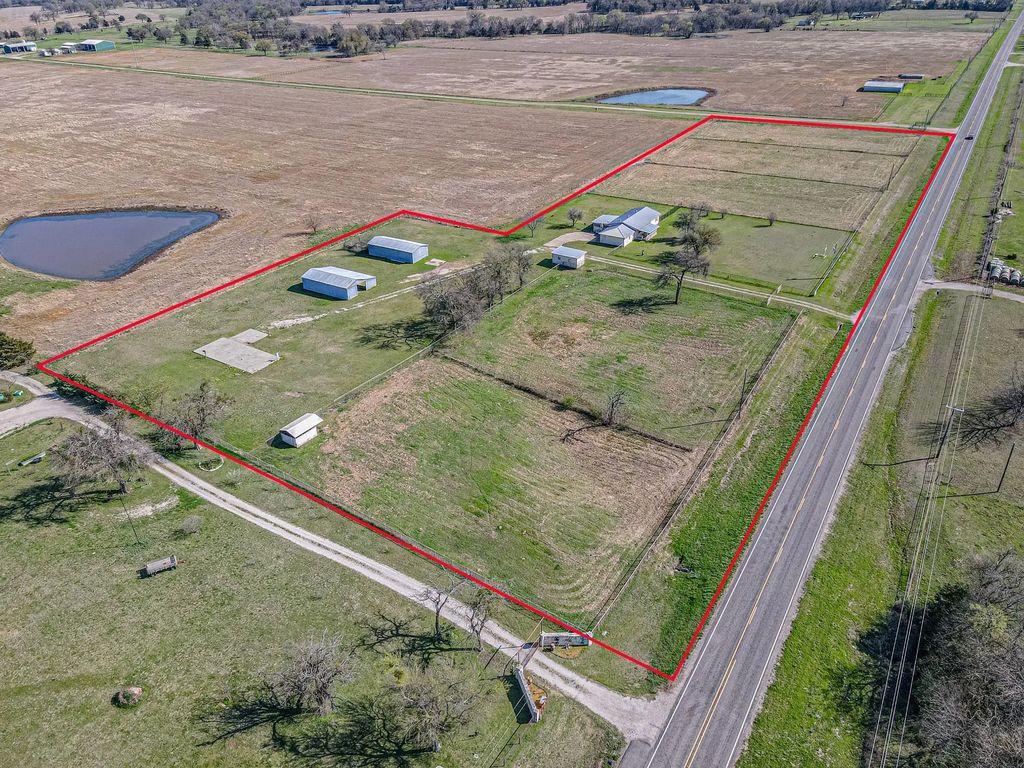 2721 Fm 2649, Lone Oak