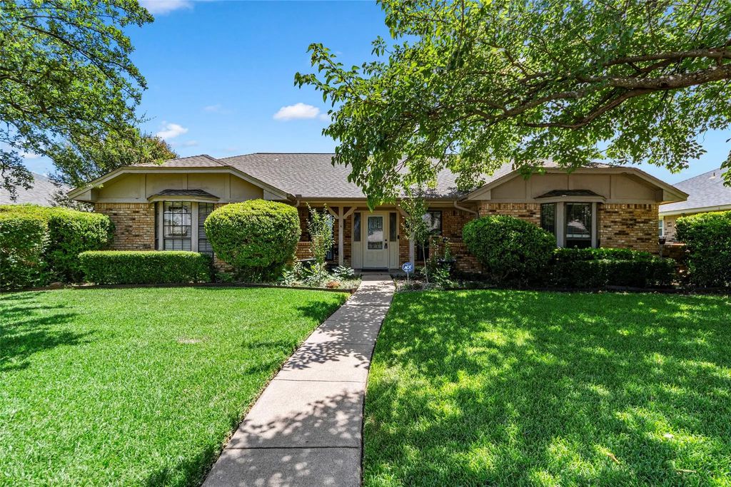 506 Willowcrest Drive, Garland