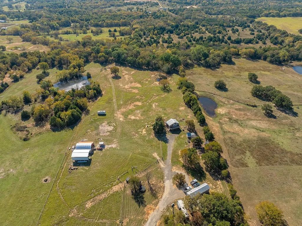 1696 County Road 222, Gainesville