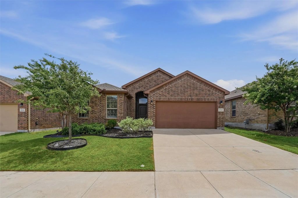 9528 Blaine Drive, Fort Worth
