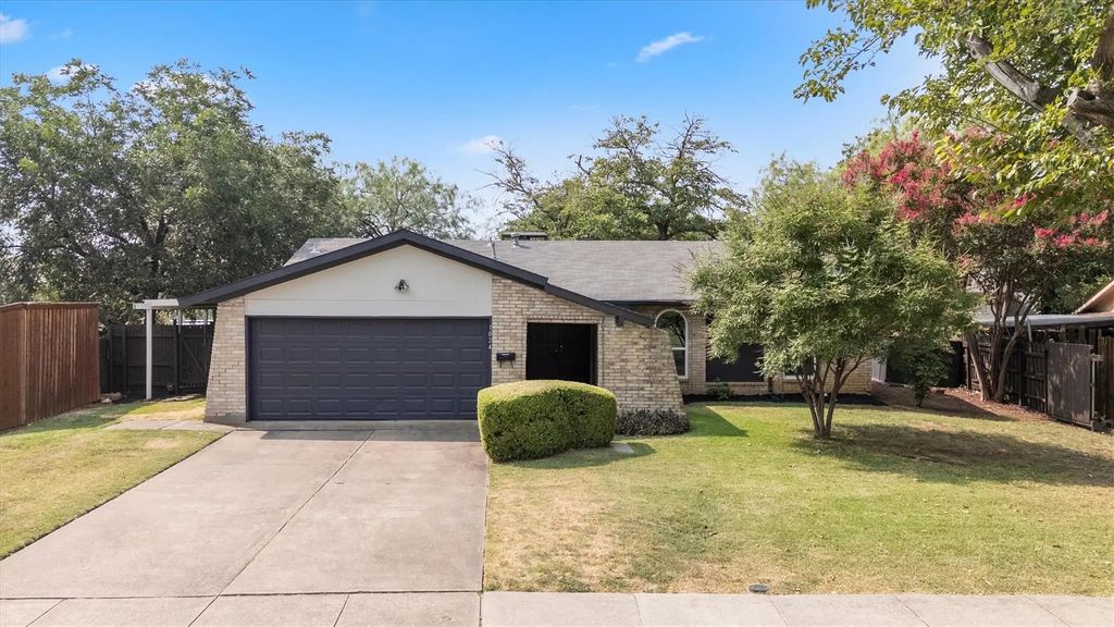 1024 Mountview Drive, Carrollton