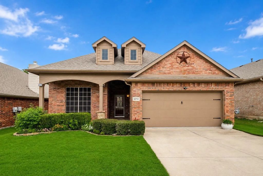 12712 Breckenridge Court, Fort Worth