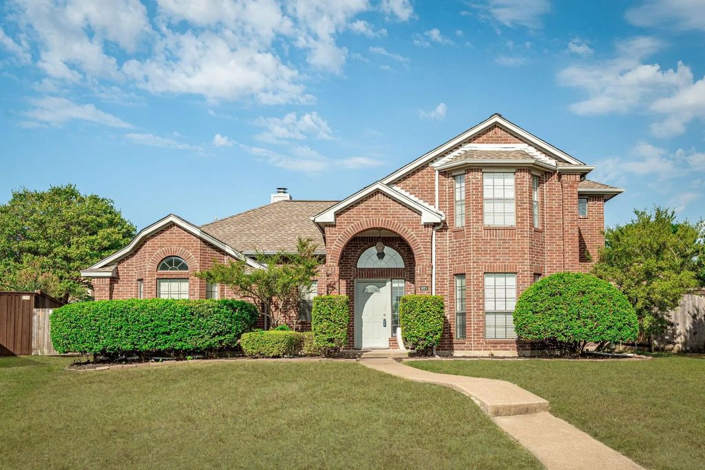 920 Blackstone Drive, Allen