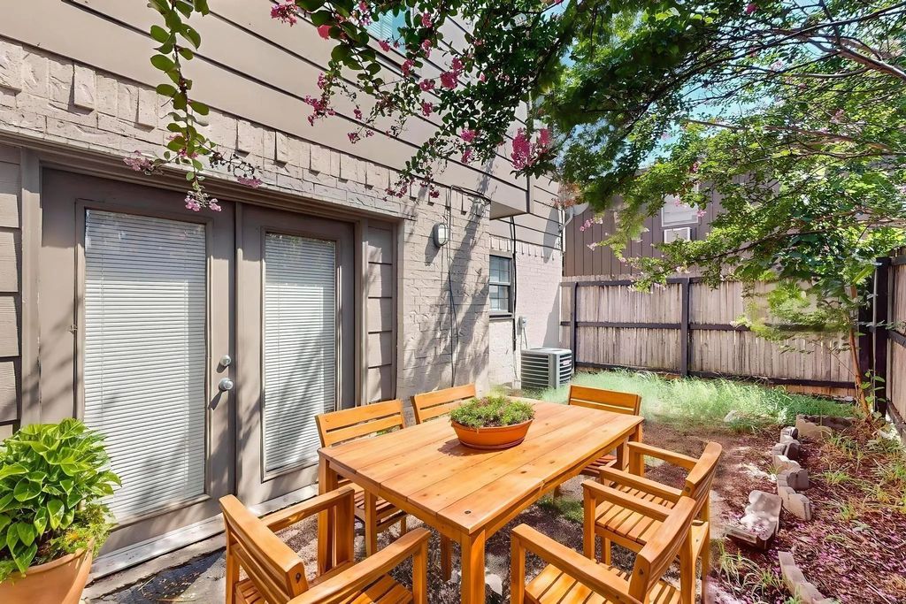 5322 Columbia Avenue, Dallas