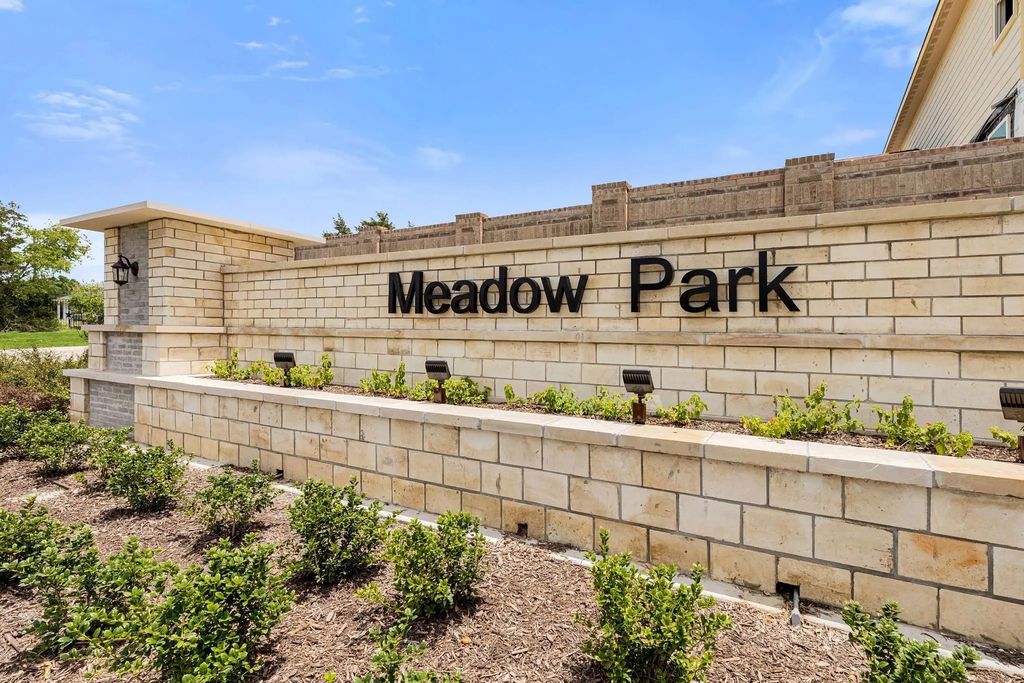 2213 Meadow Park Drive, Melissa