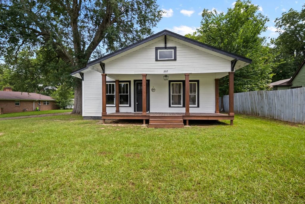 207 W 3rd Street, Omaha
