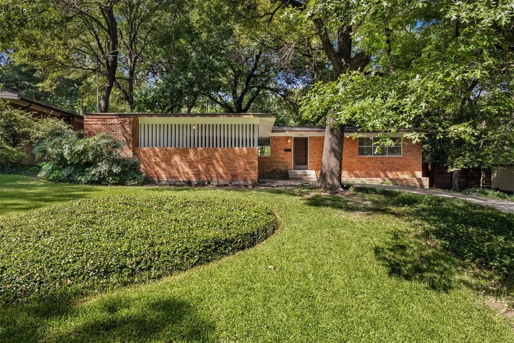 985 N Rustic Circle, Dallas