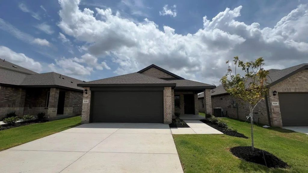 528 Red Admiral Lane, Denton