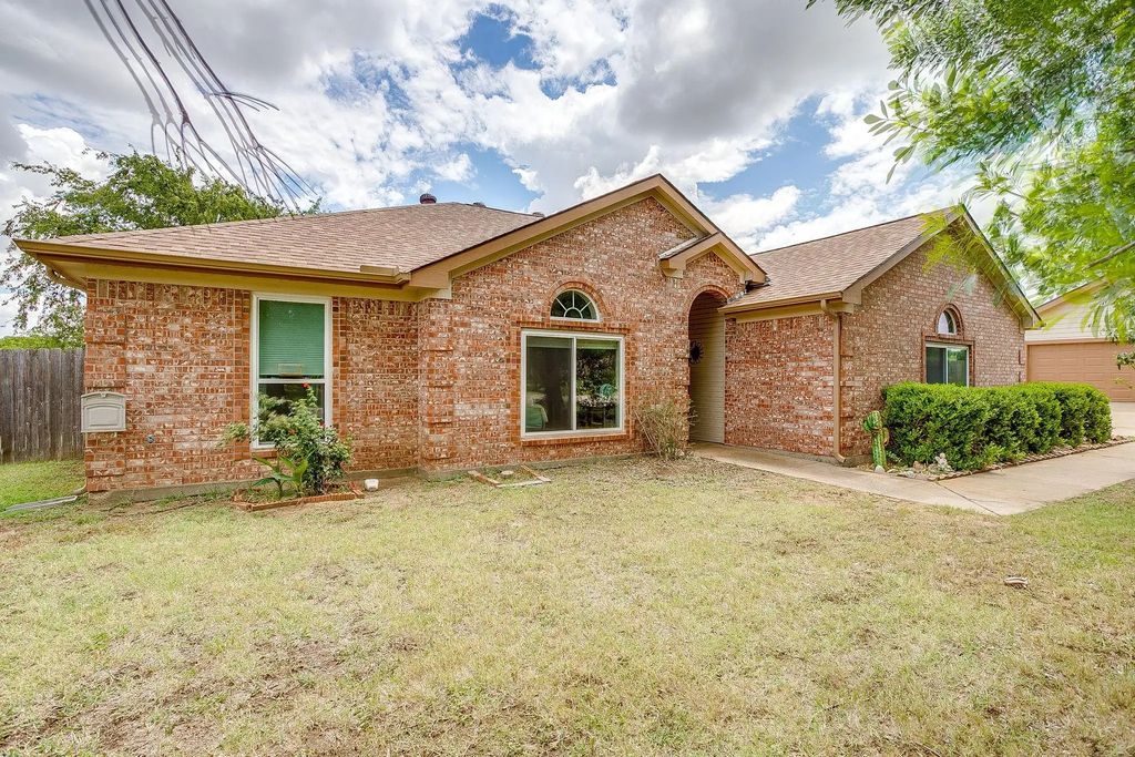 9425 Carson Ranch Road, Crowley
