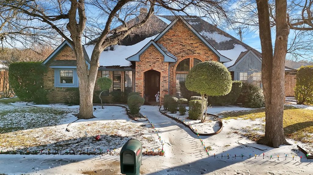 2144 Usa Drive, Plano