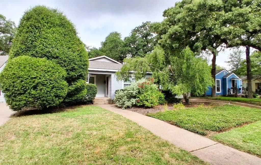 1805 Robinwood Drive, Fort Worth
