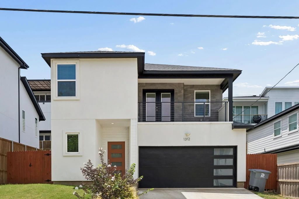 1312 Valley Street, Dallas