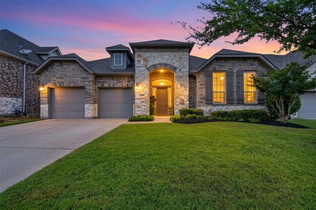 713 Rous Falls Drive, McKinney