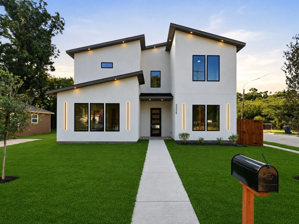 2329 Stoneman Street, Dallas