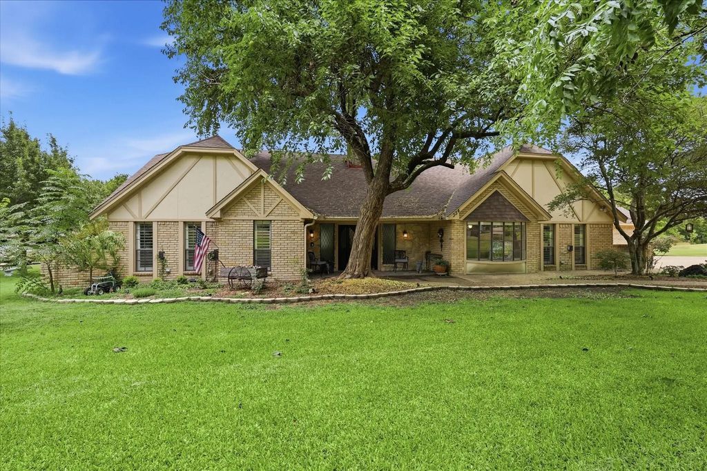 334 N Maxwell Creek Road, Murphy