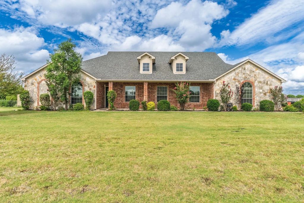 190 Westward Drive, Royse City