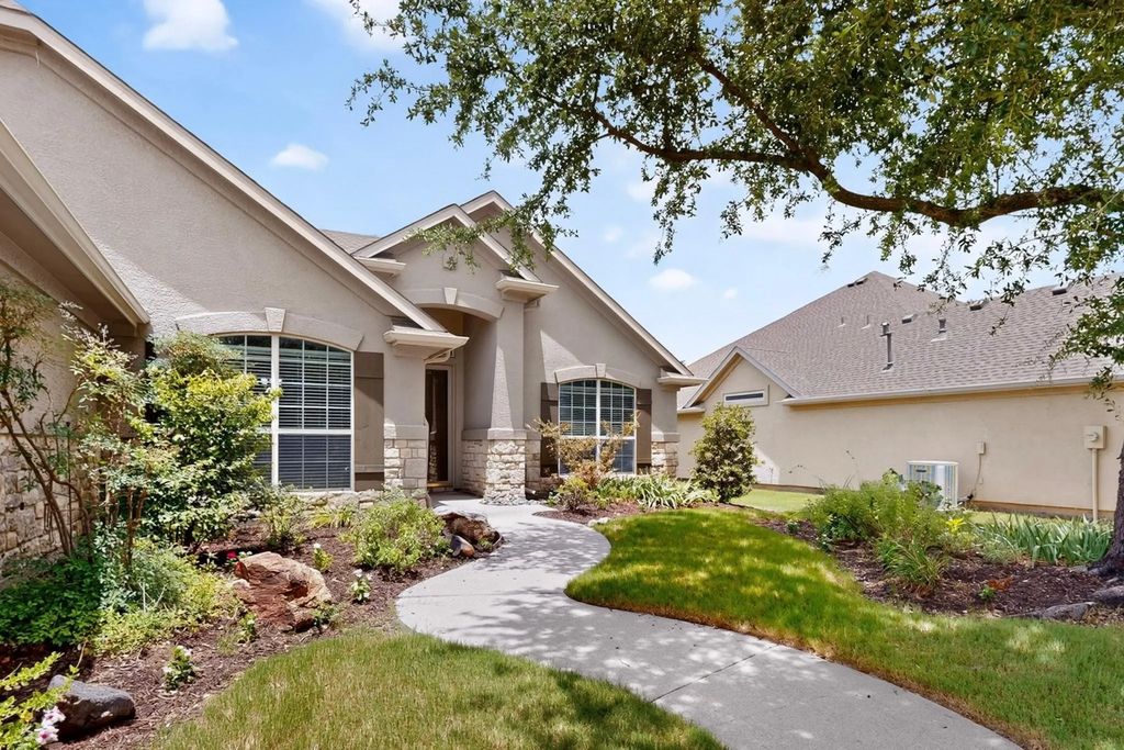 9704 Grandview Drive, Denton