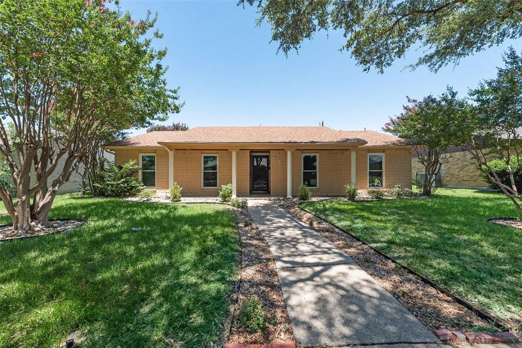 8515 Baumgarten Drive, Dallas