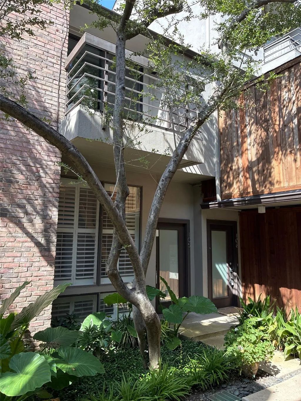 3948 Buena Vista Street 105, Dallas