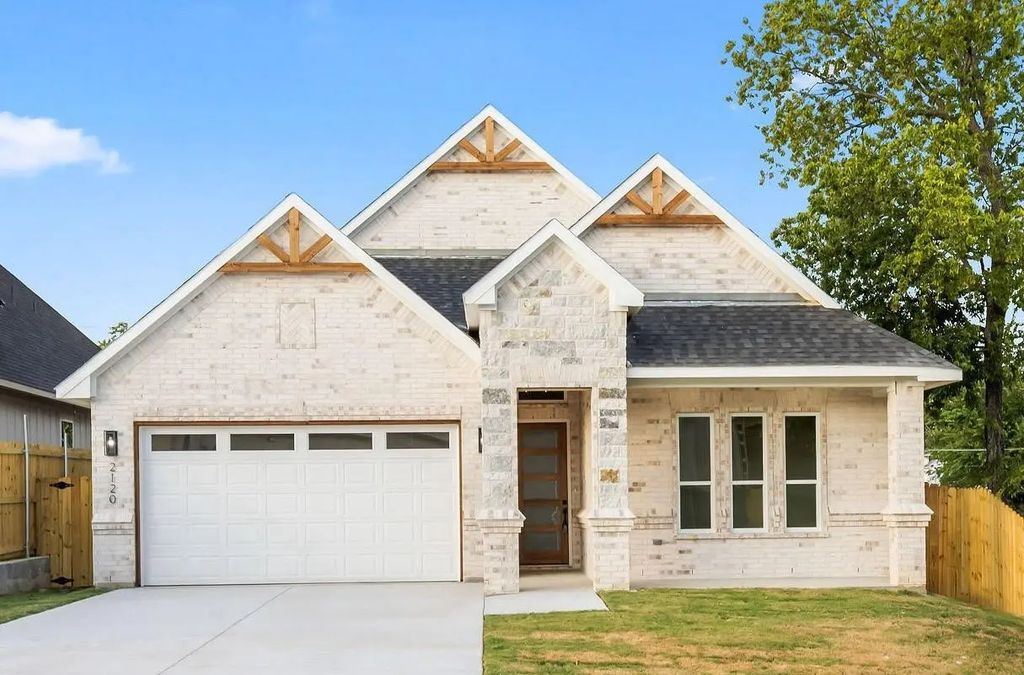 2120 Nw 21st Street, Fort Worth