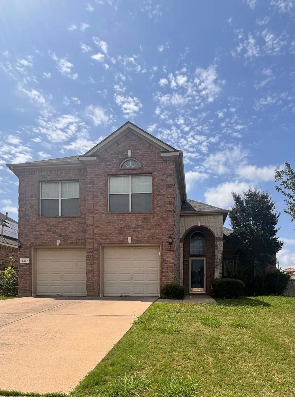 5517 Meadow Valley Drive, Fort Worth