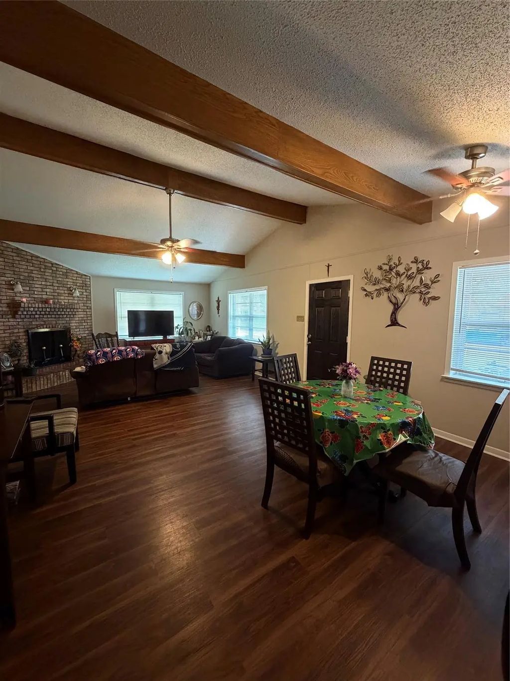 126 Poinsettia Circle, Terrell