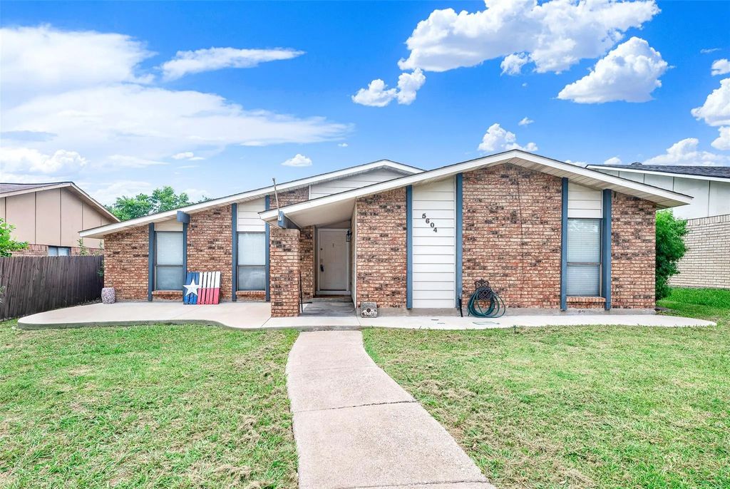 5604 Tyler Street, The Colony