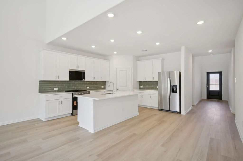 10924 Cottonbowl Drive, Fort Worth
