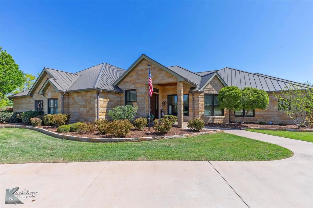 4525 La Hacienda Drive, Abilene