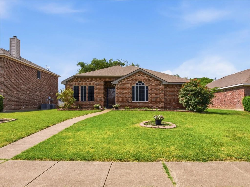 1825 Mason Way, Lancaster