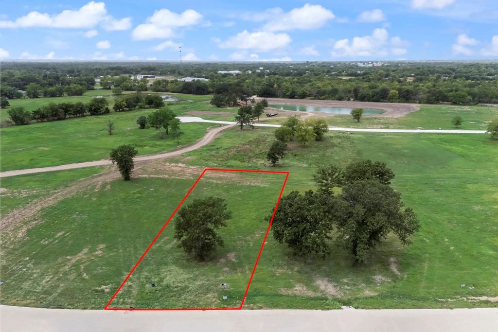 208 Caro Drive, West Tawakoni
