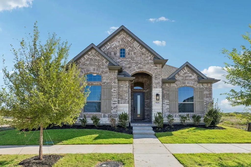 9221 Persimmon Lane, Mesquite
