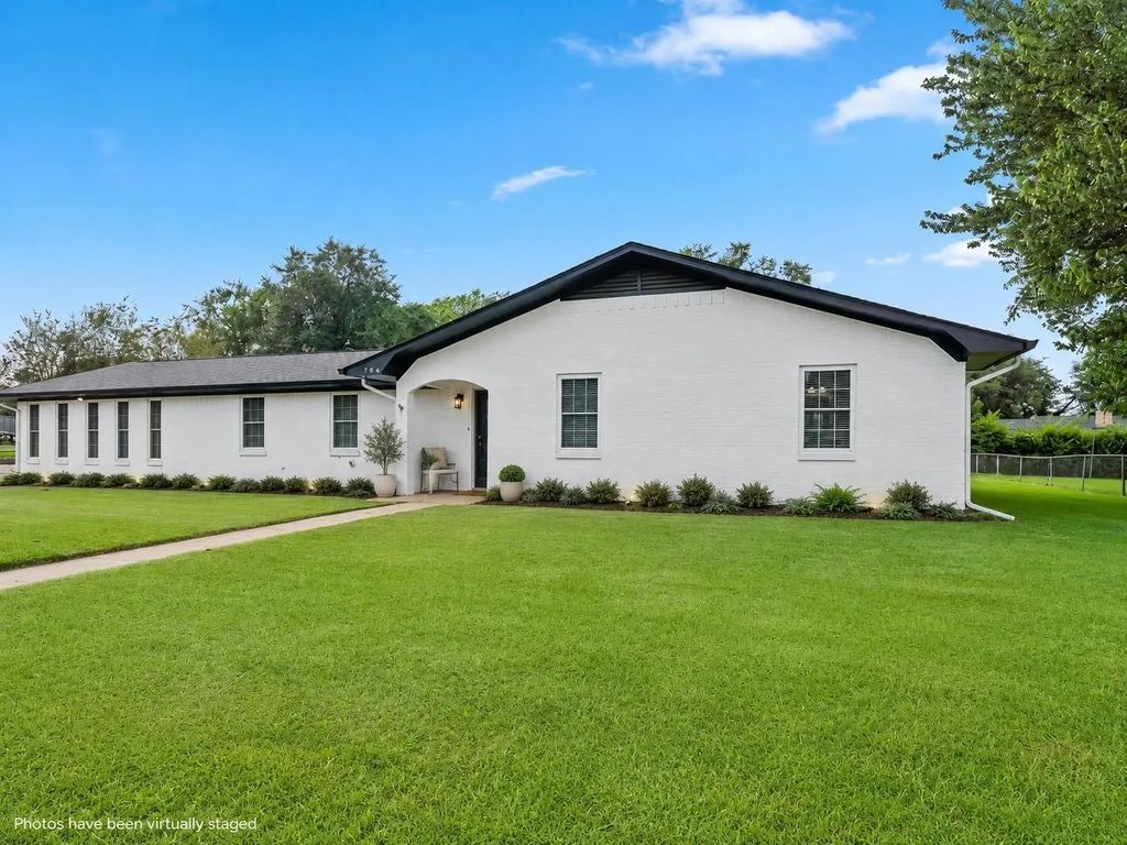 704 Marion Drive, Winnsboro