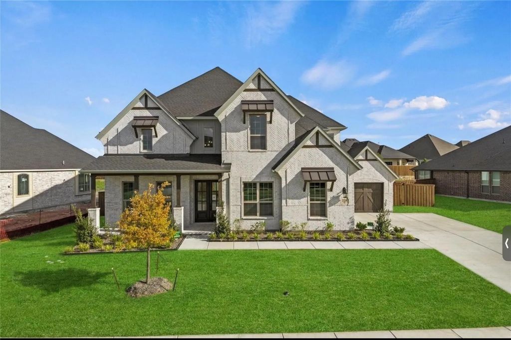 228 Pine Leaf Trail, Waxahachie