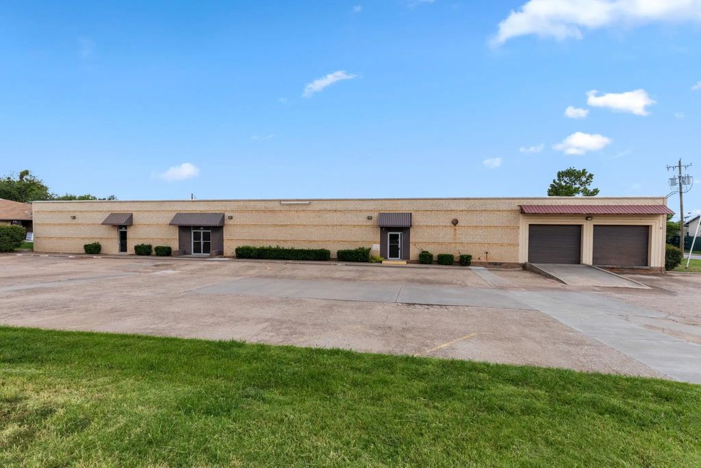 2200 5th Street, Wichita Falls