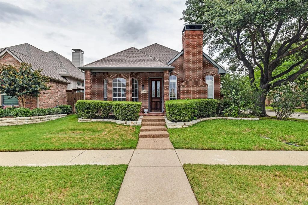 301 Old York Road, Irving