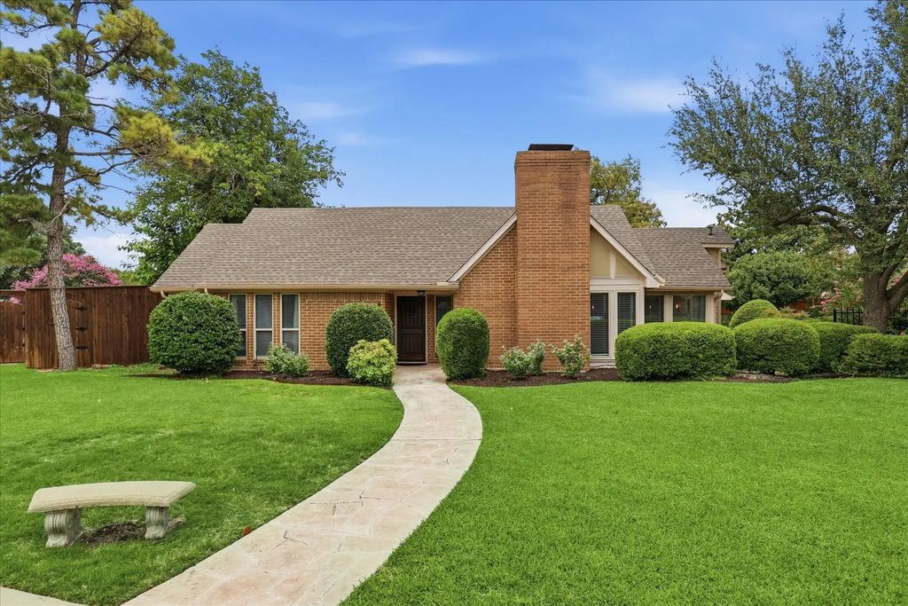 2305 Torrey Place, Plano