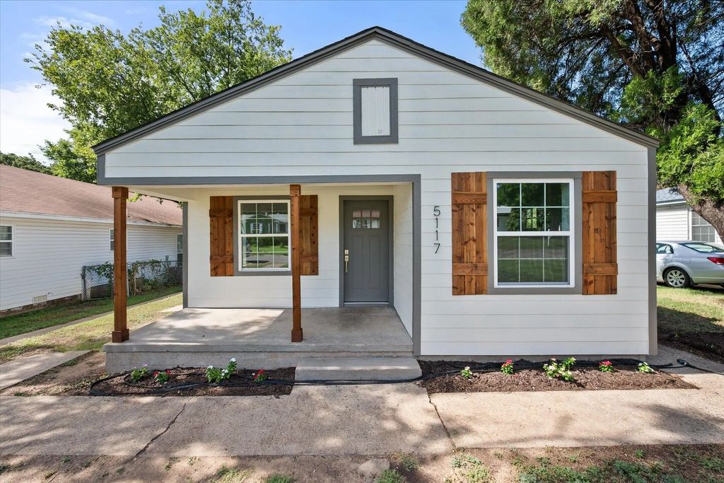 5117 Almena Road, River Oaks