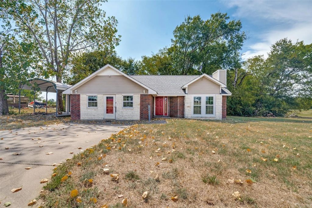 320 Egret Circle, East Tawakoni
