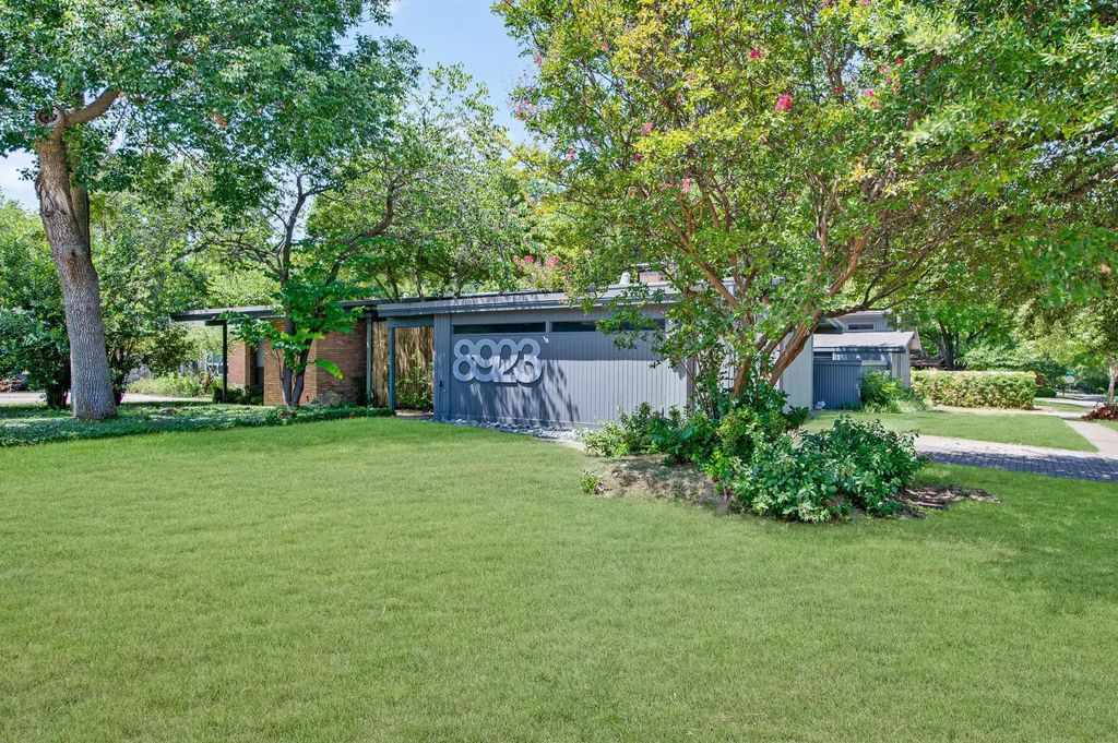 8923 Rolling Rock Lane, Dallas