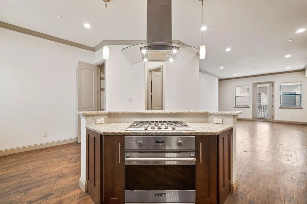 3134 Ross Avenue 3, Dallas
