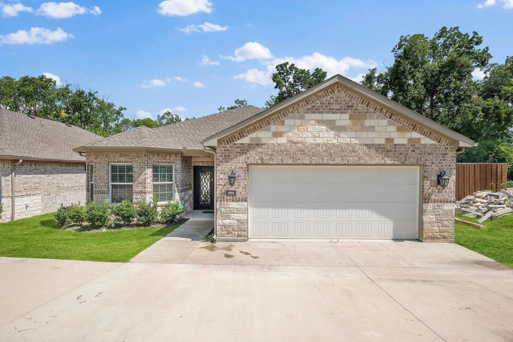 899 E Jefferson Street, Van Alstyne