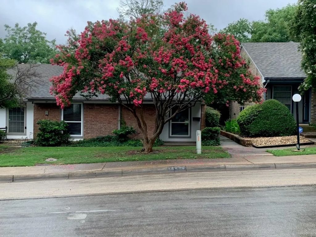 13652 Flagstone Lane, Dallas