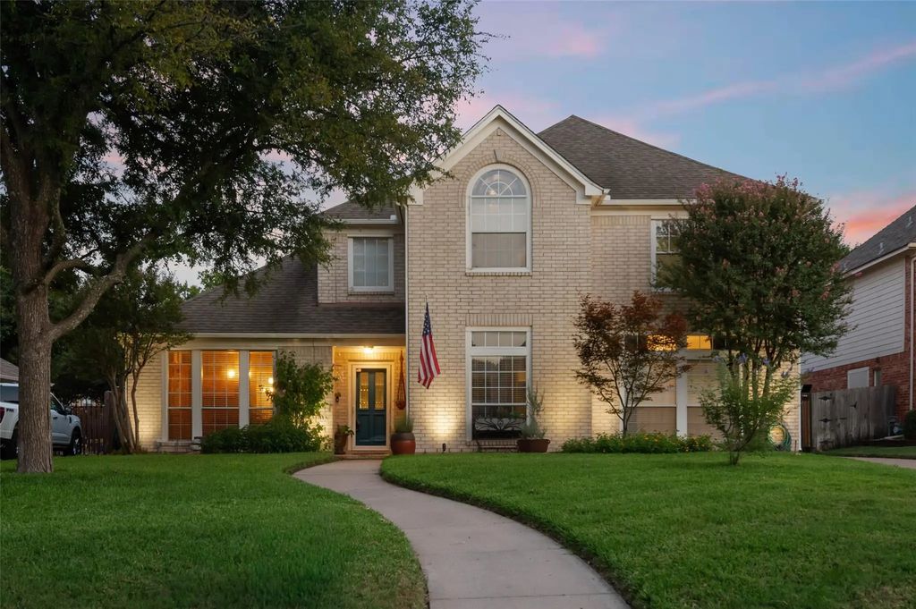 1806 Rolling Bend Drive, Keller