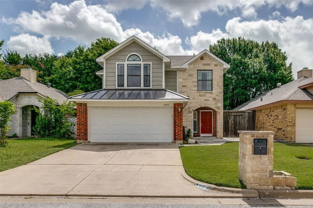 6816 Driffield Circle E, North Richland Hills