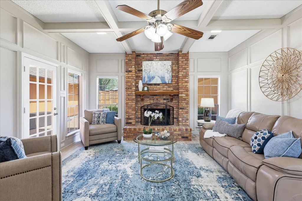 1915 Robin Meadow Circle, Carrollton